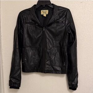 Maralyn & Me Women's Black Leather Vintage Look Jacket Size Medium